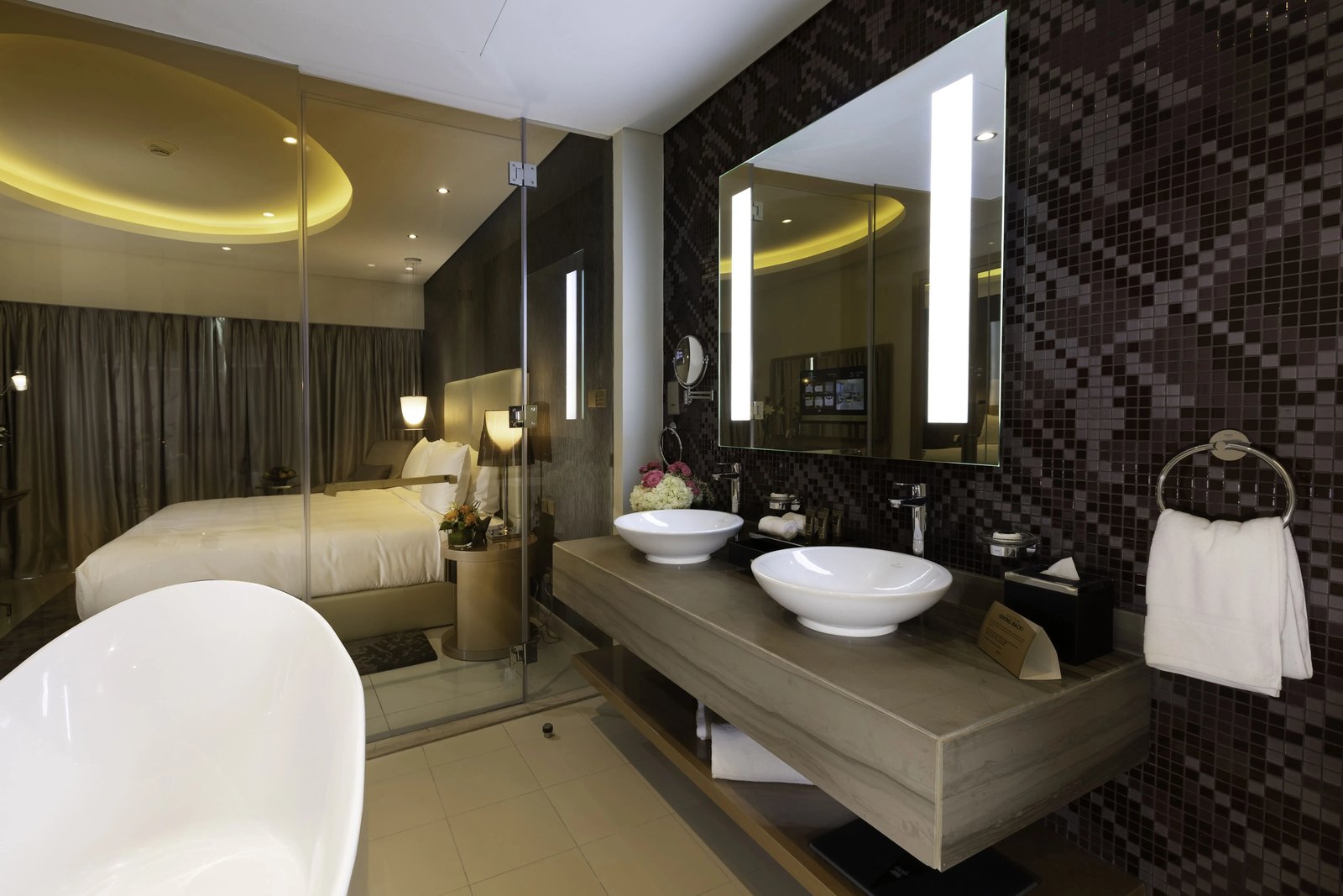 Damac Paramount Towers