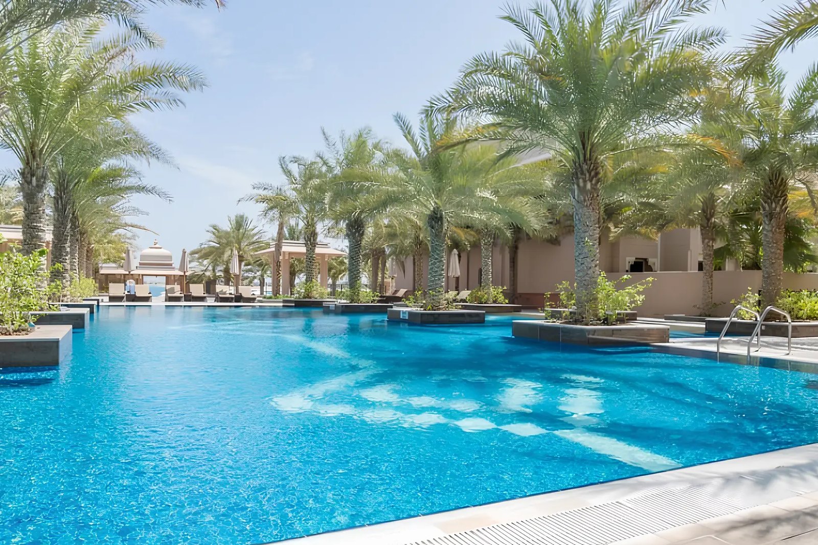 Grandeur Residences